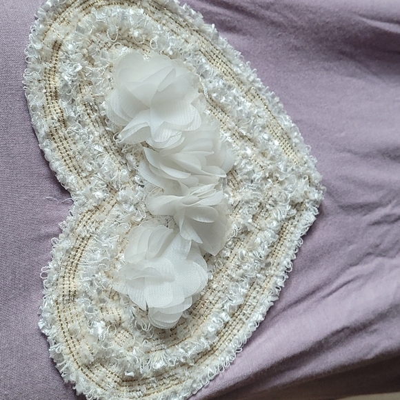 Shop Basic lavender Heart Applique Tanksize M - Picture 6 of 6